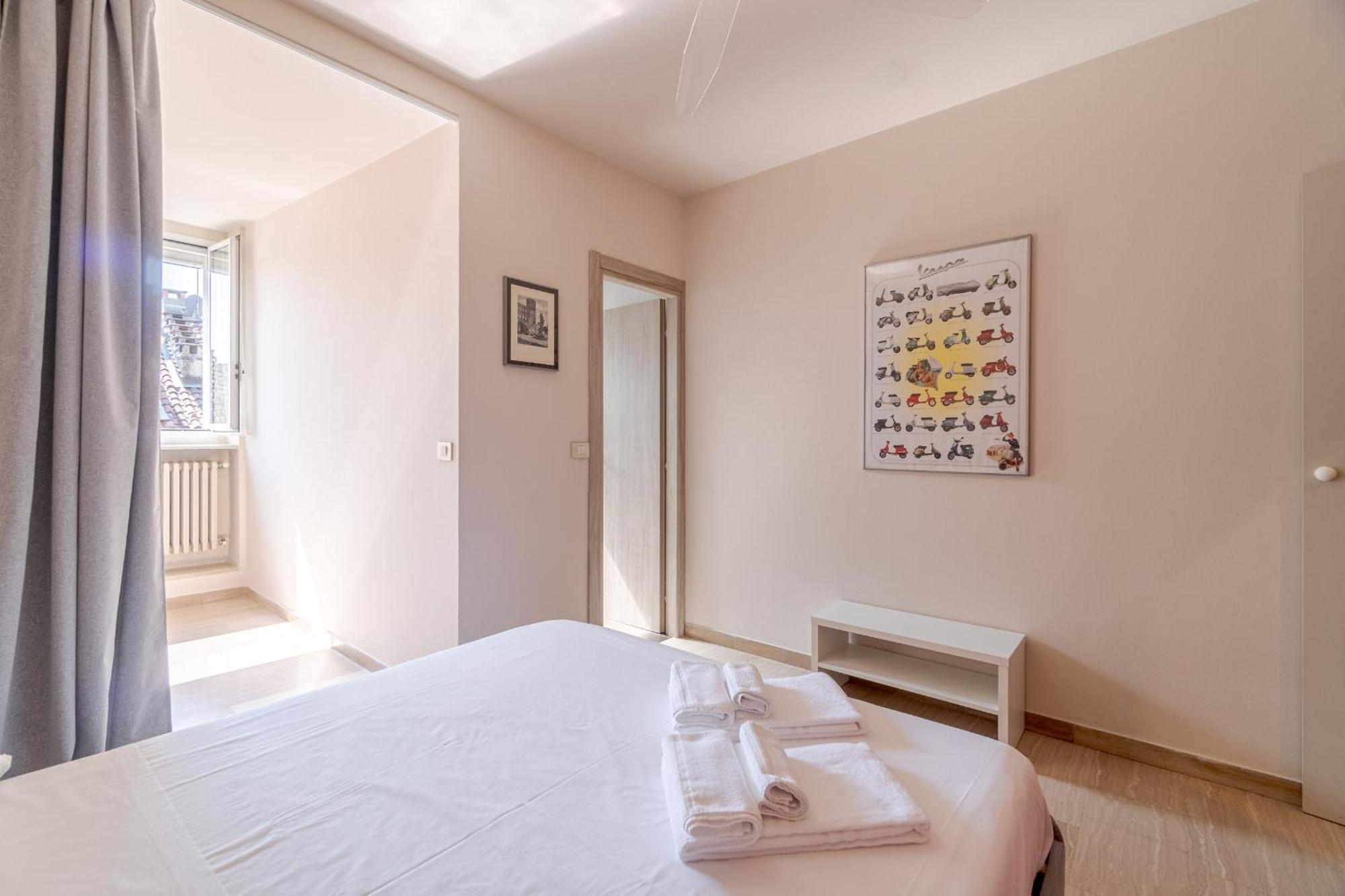 Casa Valeggio Attic Apt Few Steps From Porta Nuova Turim Exterior foto